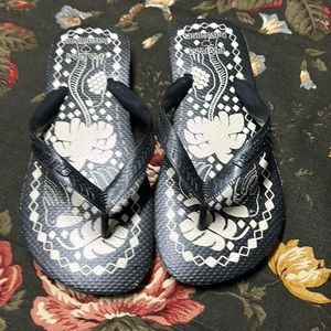 Farm Rio/Havaianas flip flops….